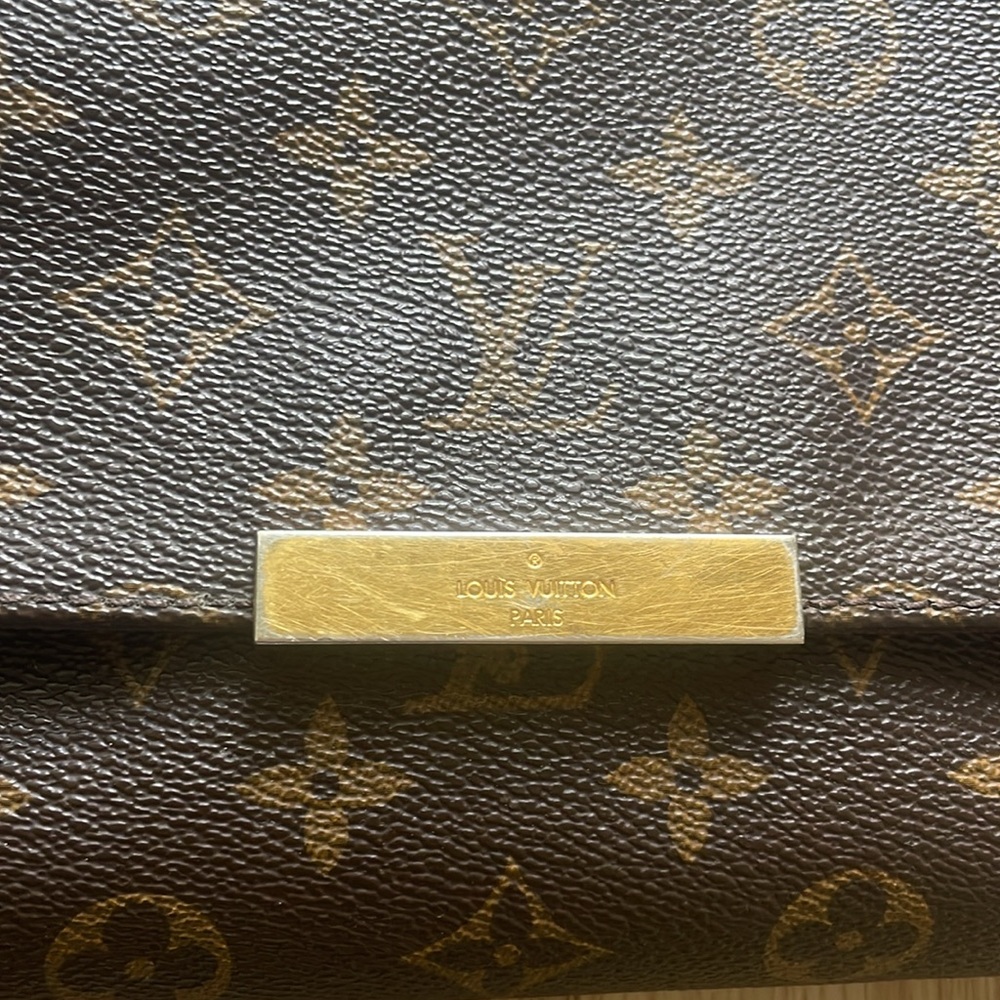 Authentic Louis Vuitton Favorite MM Crossbody bag - Picture 3 of 10